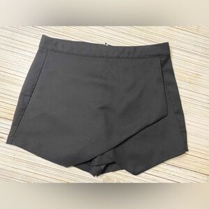 Sophie Rue Black Skort Asymmetrical Size Medium